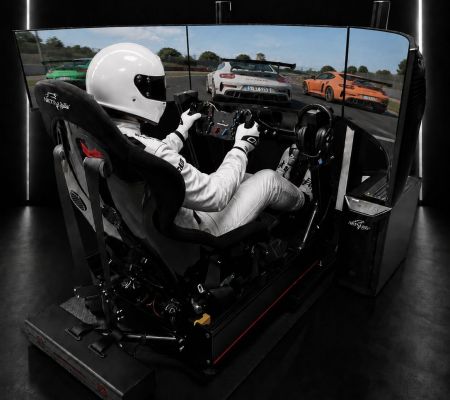 APEX Racing Hub - sim racing training center Hasselt